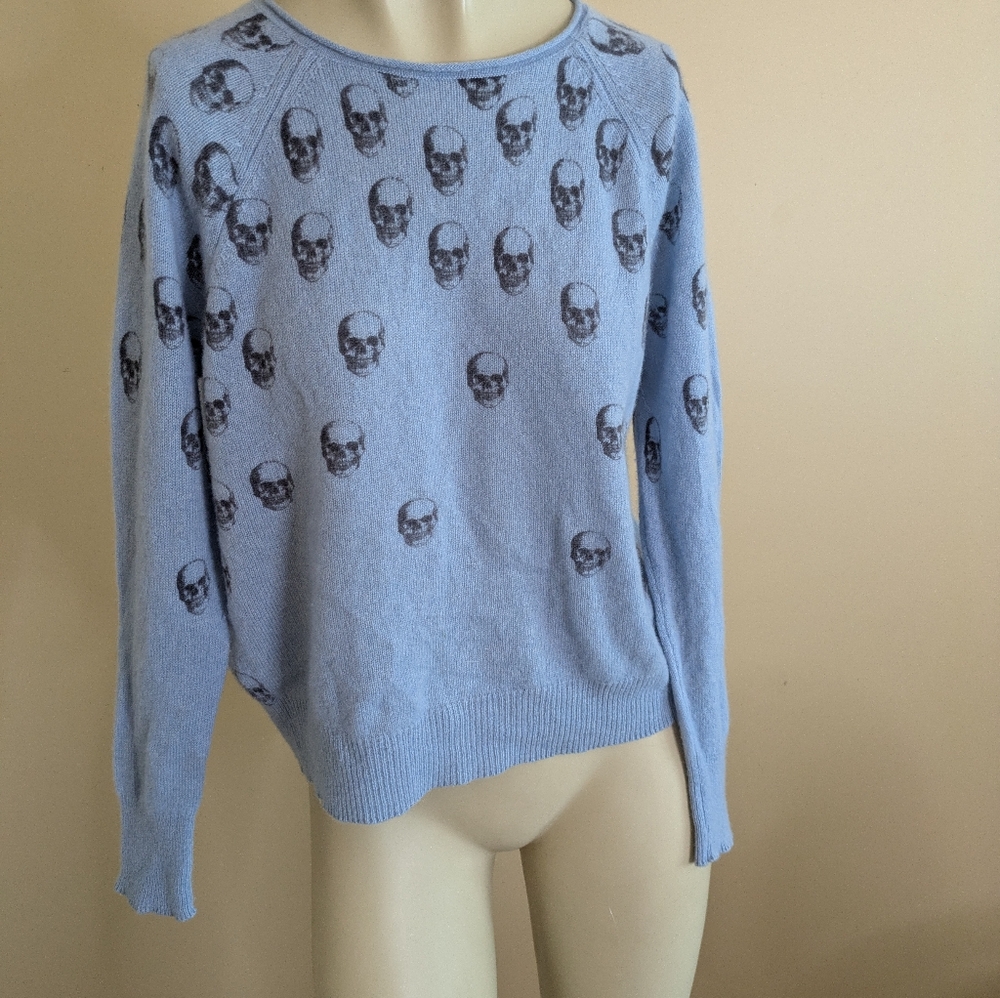 skull cashmere V-NECK SKULL PRINT CASHMERE SWEATER BLUE Small